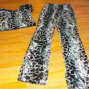 Child Size Large Marvel Cicci Dance Costume Velour Pants Cropped Top Black Gray